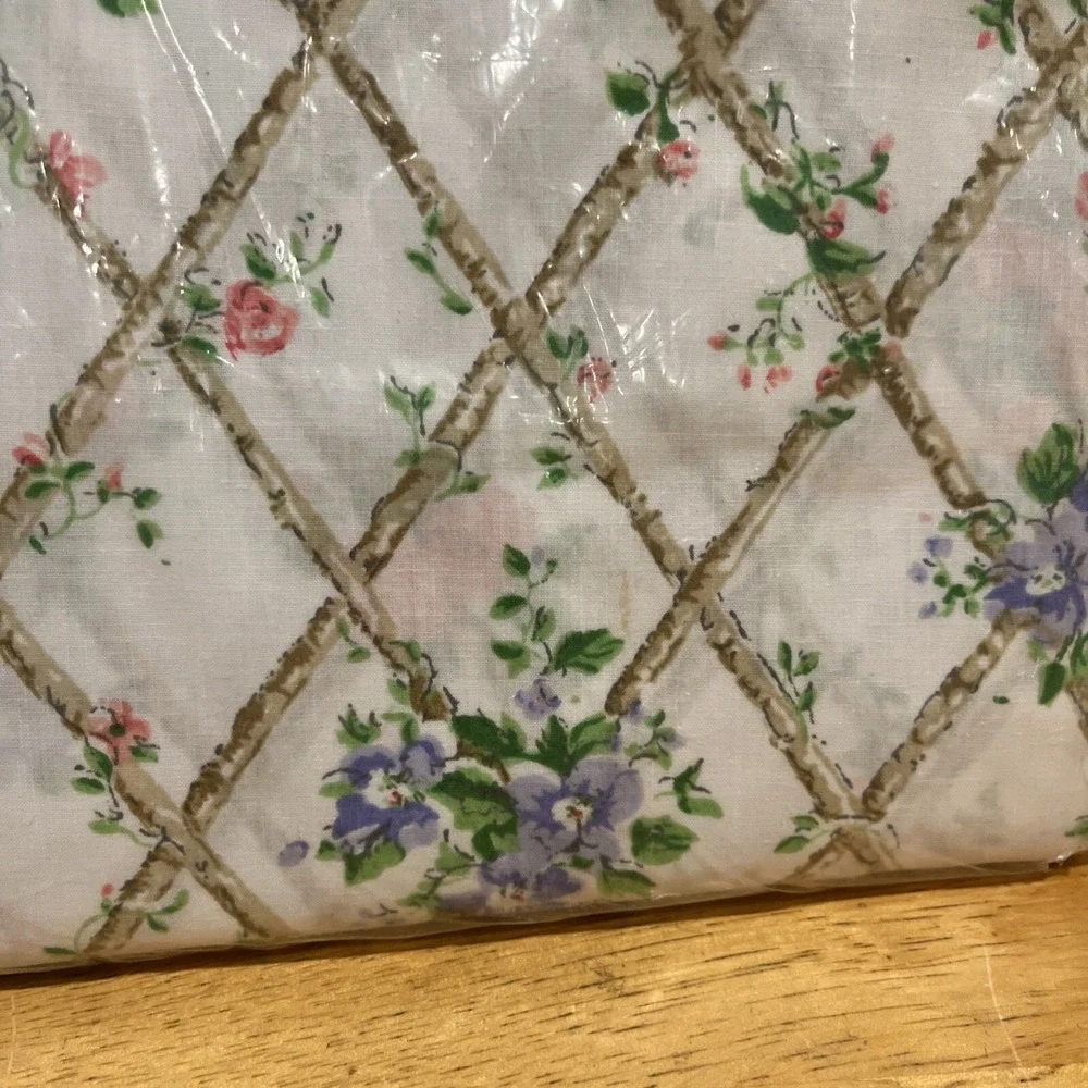 Martex Full‎ Fitted Sheet NOS Vintage Sealed Mod Floral Roses Trellises